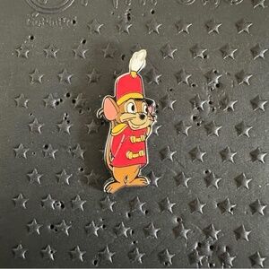 Authentic‎ Disney  Dumbo Timothy Mouse Pin
